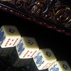 4pc dice set
